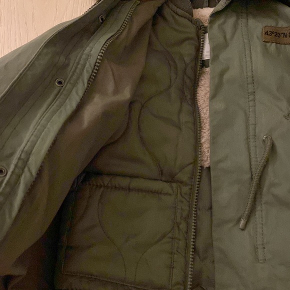 Zara - Picture 3 of 8